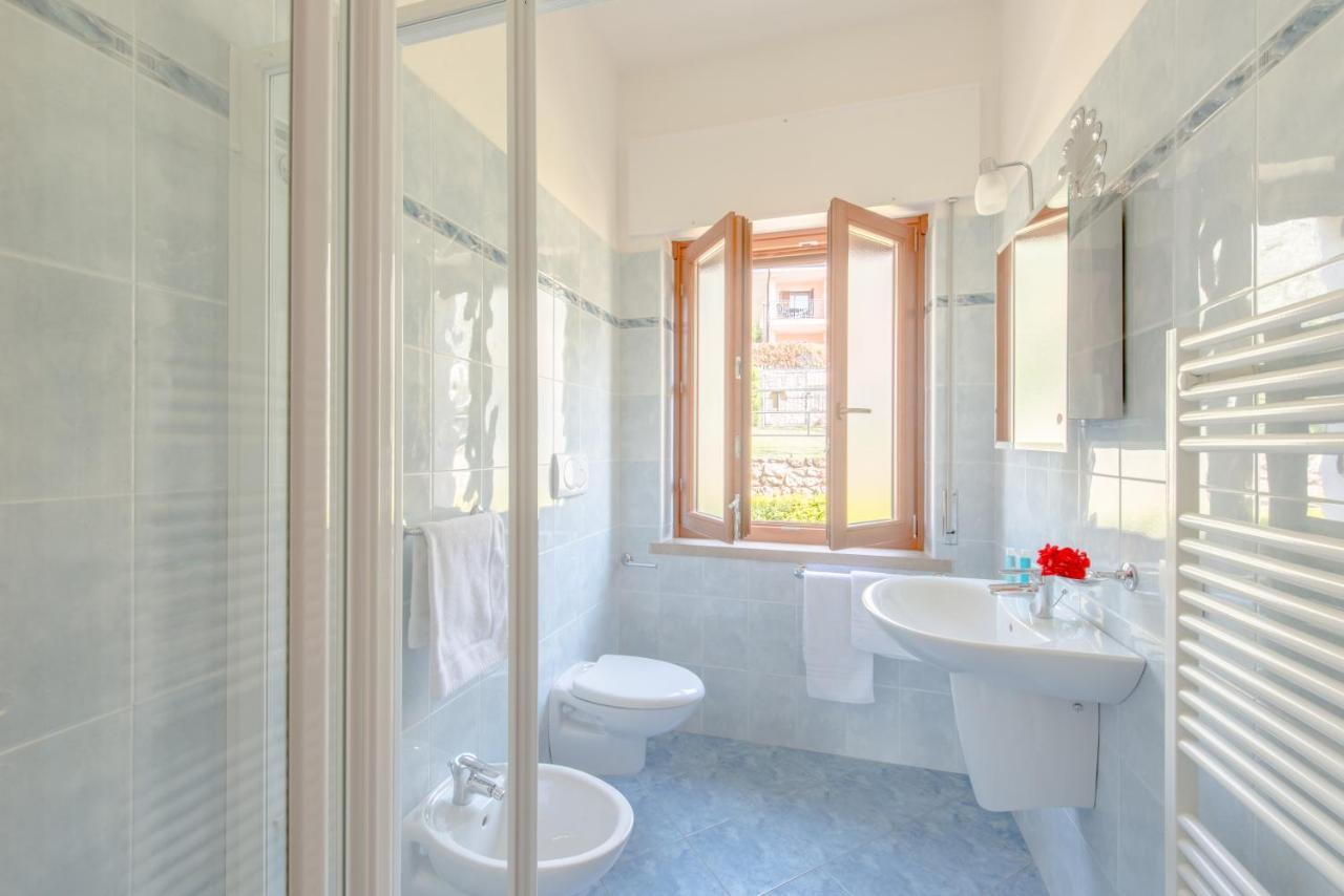 Villa Due Leoni - Residence Brenzone sul Garda Exterior foto