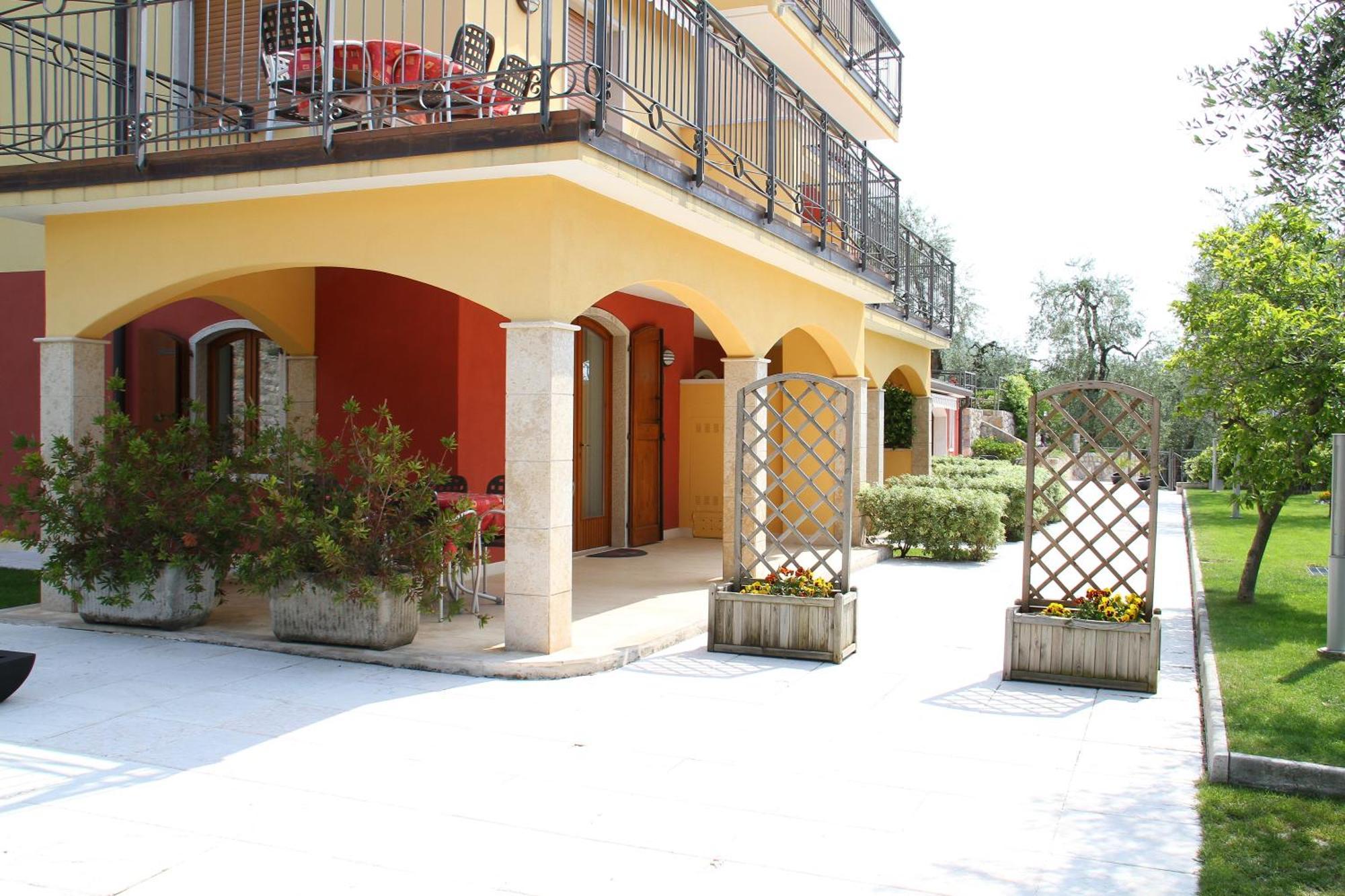 Villa Due Leoni - Residence Brenzone sul Garda Exterior foto